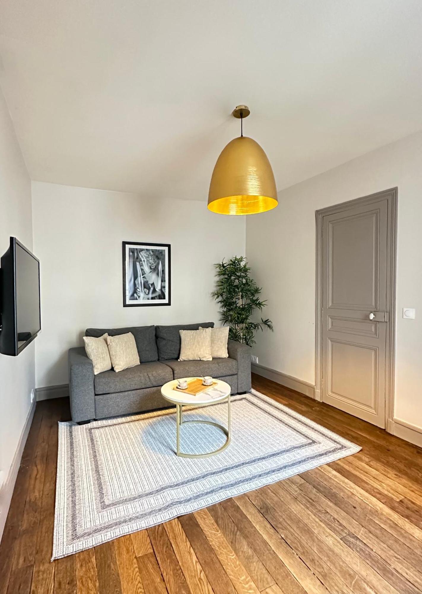 Champs Elysees Area Apartment Paris Bagian luar foto